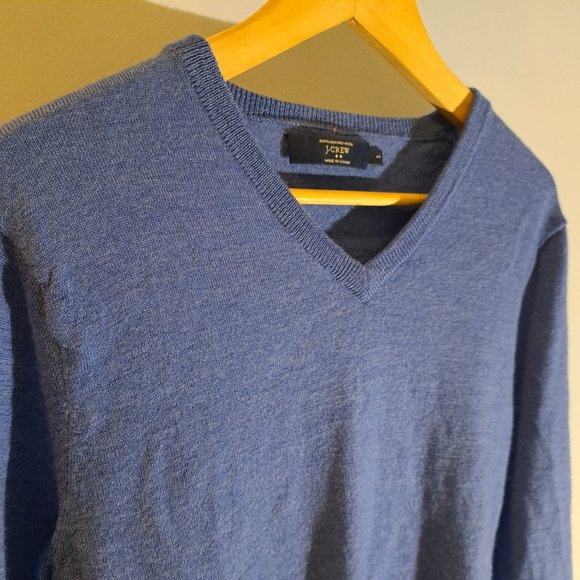 J. Crew 100% Merino Wool V-neck Men's Small Long Sleeve Sweater - Picture 4 of 13
